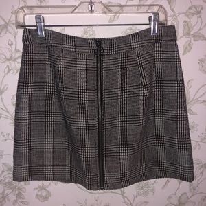 Ring Zipper Mini Skirt